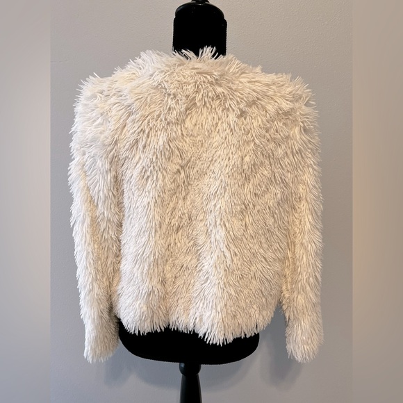 Off White Whisper Faux Fur Jacket Size L 10/12 - Picture 2 of 4